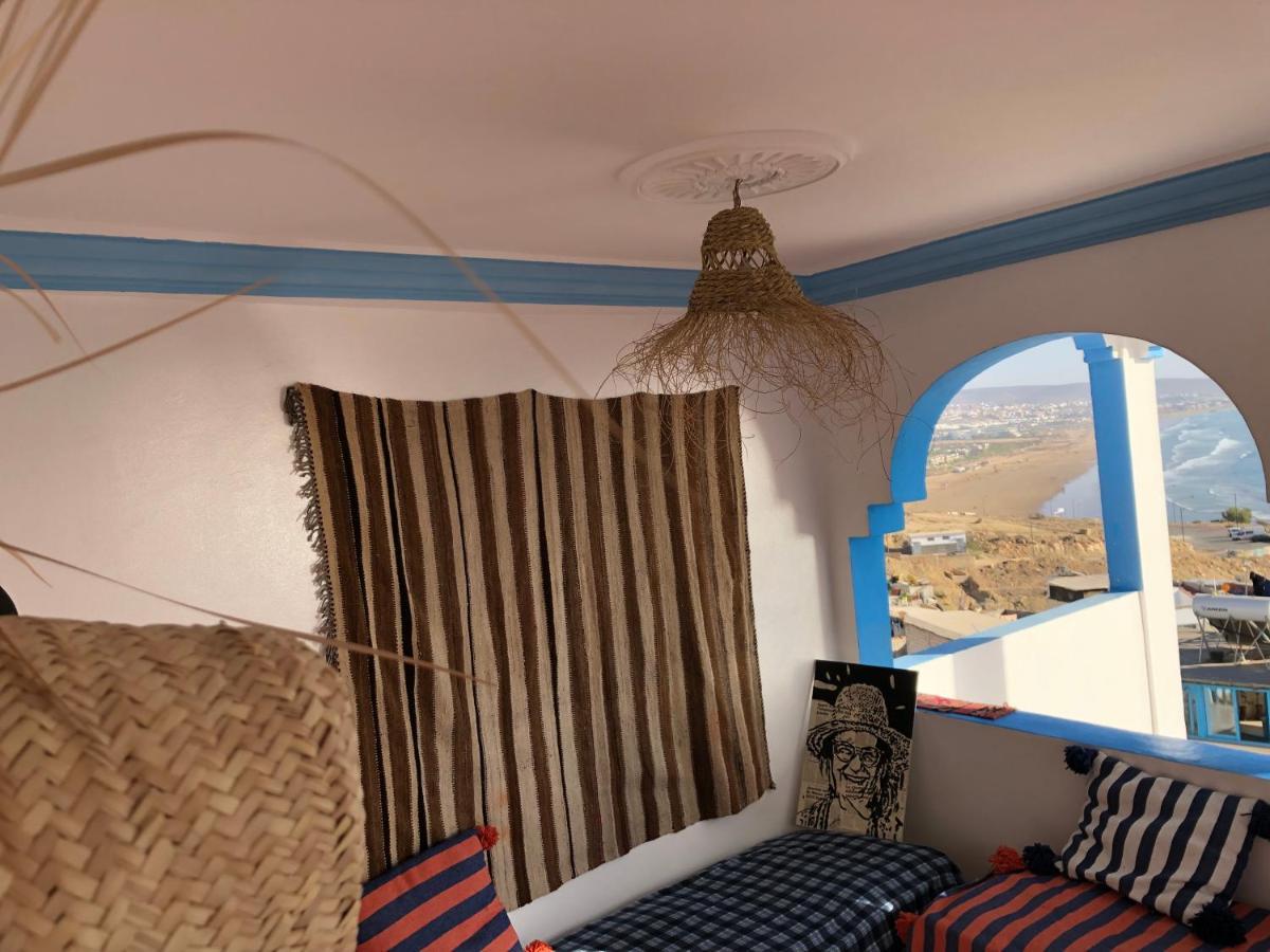Binic Surf House Bed & Breakfast ทากาเซาท์ ภายนอก รูปภาพ