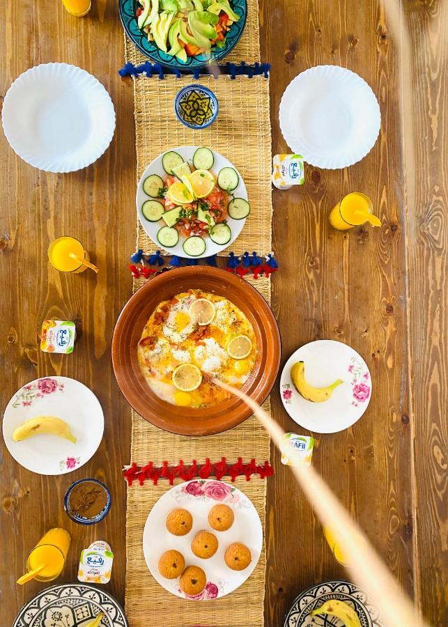 Binic Surf House Bed & Breakfast ทากาเซาท์ ภายนอก รูปภาพ