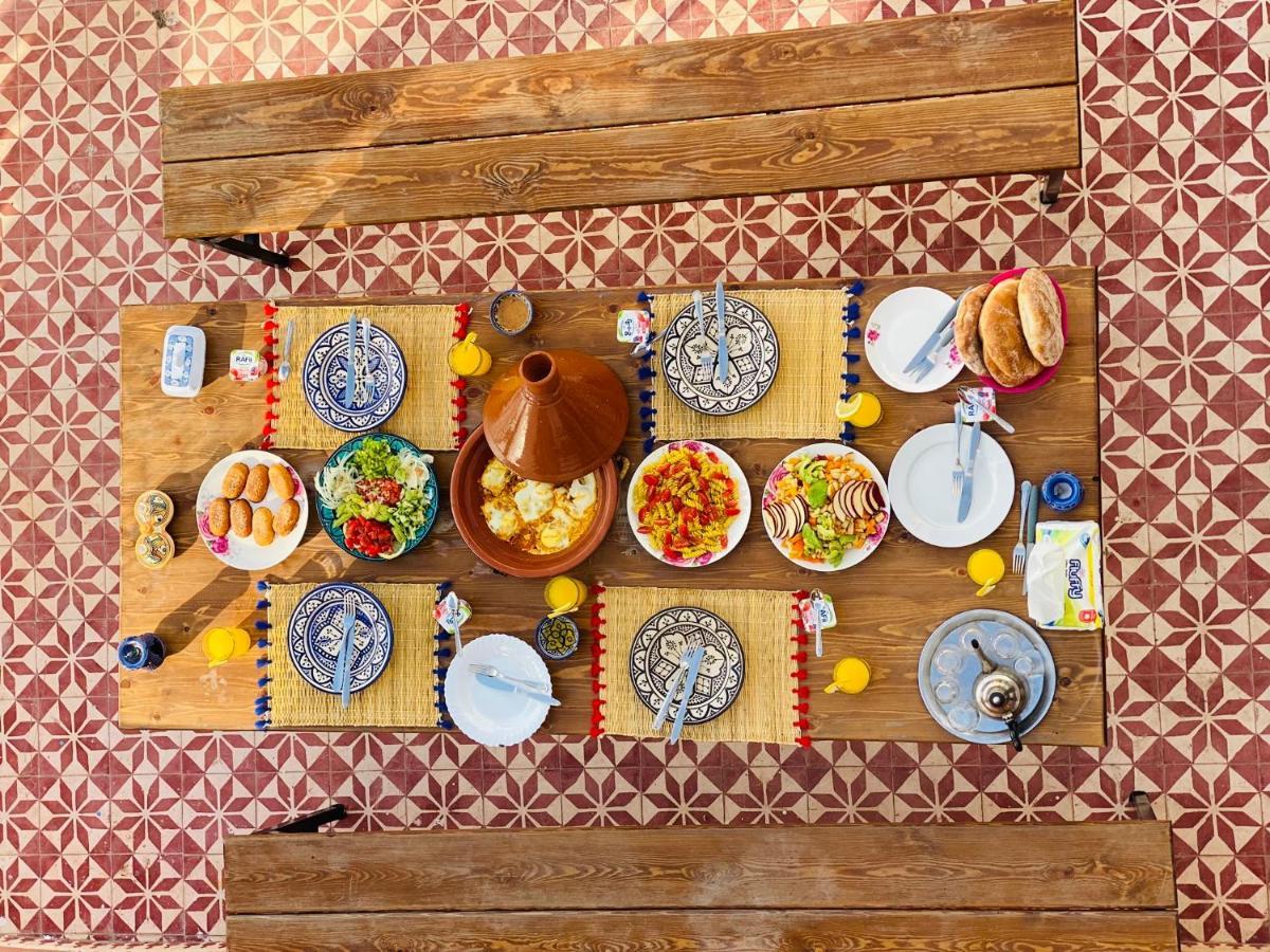 Binic Surf House Bed & Breakfast ทากาเซาท์ ภายนอก รูปภาพ